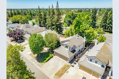 8654 Bluefield Way, Sacramento, CA 95823 - Photo 54