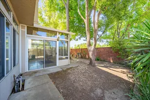 8654 Bluefield Way, Sacramento, CA 95823 - Photo 46