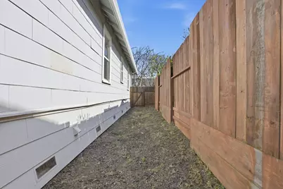 514 California Avenue, Oakdale, CA 95361 - Photo 18