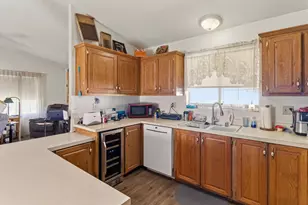 Lauppe Ln, Citrus Heights, CA 95621 - Photo 24