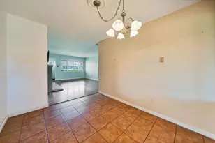 4980 Alcott Dr, Sacramento, CA 95820 - Photo 18