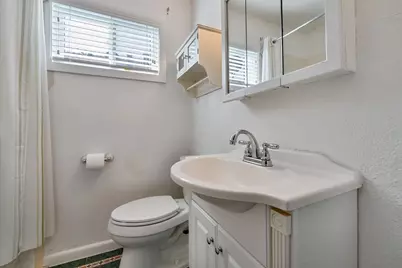 4980 Alcott Drive, Sacramento, CA 95820 - Photo 26