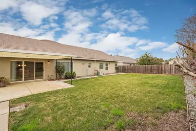 954 Stampede Trail, Galt, CA 95632 - Photo 32