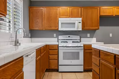 1904 St Peters Street, Modesto, CA 95355 - Photo 18