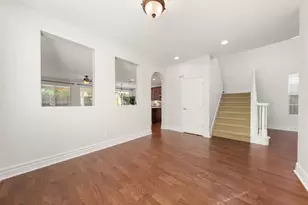 5960 Park Village St, Sacramento, CA 95822 - Photo 8