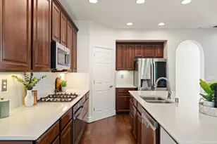 5960 Park Village St, Sacramento, CA 95822 - Photo 16