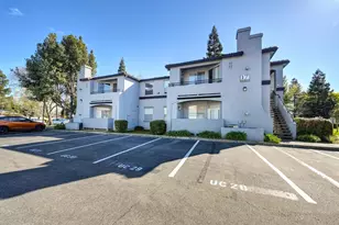 5201 Laguna Oaks Dr, Elk Grove, CA 95758 - Photo 2