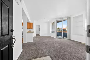 5201 Laguna Oaks Dr, Elk Grove, CA 95758 - Photo 6