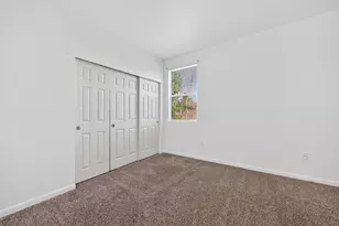 5201 Laguna Oaks Dr, Elk Grove, CA 95758 - Photo 22