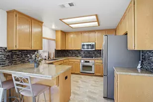 884 Kathy Ct, Los Banos, CA 93635 - Photo 4
