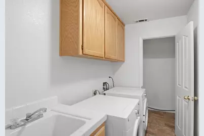 884 Kathy Court, Los Banos, CA 93635 - Photo 16