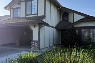 2056 Elwin Way, Modesto, CA 95350 - Photo 2