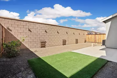 7221 Diamond Avenue, Tracy, CA 95377 - Photo 22