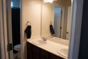 13403 Rivercrest Dr, Waterford, CA 95386 - Photo 14