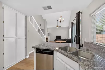 9425 Laguna Pointe Way, Elk Grove, CA 95758 - Photo 12