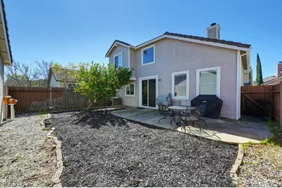9425 Laguna Pointe Way, Elk Grove, CA 95758 - Photo 28