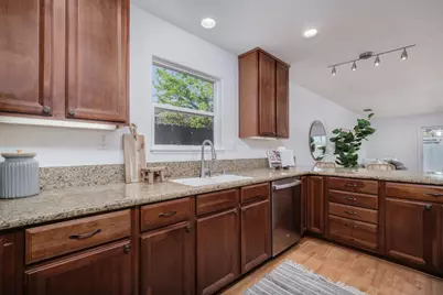 4381 Vulcan Drive, Sacramento, CA 95864 - Photo 10