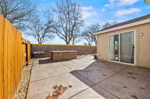 10311 Pedra Do Sol Way, Elk Grove, CA 95757 - Photo 24