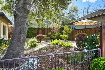 8094 Traditions Court, Fair Oaks, CA 95628 - Photo 16