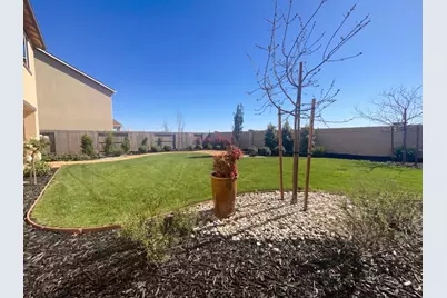 10872 Coral Reef Lane, Stockton, CA 95219 - Photo 8