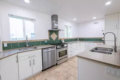 39 W Fulton Street, Stockton, CA 95204 - Photo 8