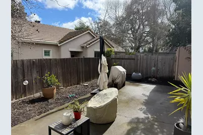 7 Naples, Sacramento, CA 95831 - Photo 16