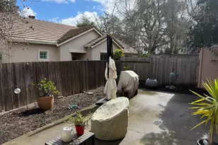 7 Naples, Sacramento, CA 95831 - Photo 16