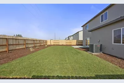890 S Philip Avenue, Fowler, CA 93625 - Photo 40