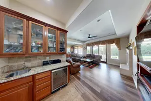 948 Woodridge Ct, Yuba City, CA 95993 - Photo 6