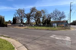 907 Yolo St, West Sacramento, CA 95605 - Photo 1