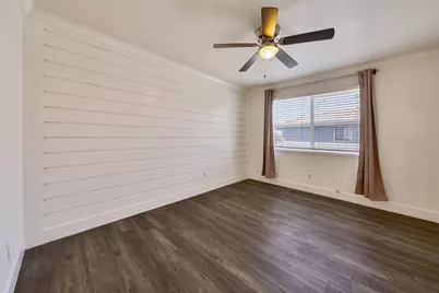 8908 Liscarney Way, Sacramento, CA 95828 - Photo 30