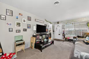 2360 Hurley Way, Sacramento, CA 95825 - Photo 10