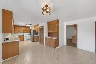 2303 Fulton Ave, Sacramento, CA 95825 - Photo 24