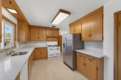 2303 Fulton Avenue, Sacramento, CA 95825 - Photo 26