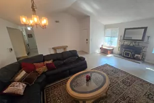 2888 Azevedo Dr, Sacramento, CA 95833 - Photo 4