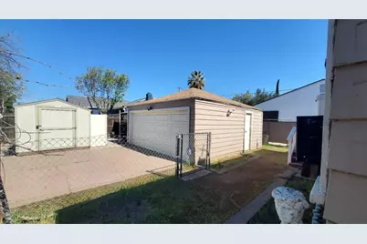 2027 W Acacia Street, Stockton, CA 95203 - Photo 12