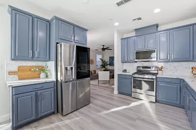 3017 Village Park Drive, Roseville, CA 95747 - Photo 14