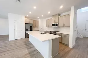 374 N Palm Spgs Wy, Tracy, CA 95391 - Photo 2