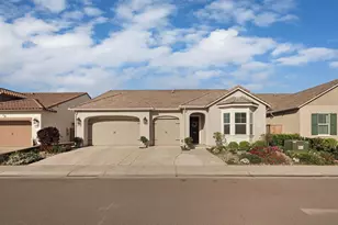 1557 Marigold Wy, Lodi, CA 95242 - Photo 2