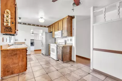 2640 Erin Drive, Sacramento, CA 95833 - Photo 8