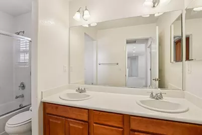 16796 English Country Trail, Lathrop, CA 95330 - Photo 32
