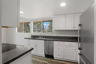 3701 Colonial Dr, Modesto, CA 95356 - Photo 12