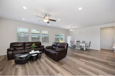 7905 Springarden Way, Sacramento, CA 95828 - Photo 10