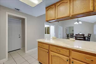 10570 Apple Grove Wy, Rancho Cordova, CA 95670 - Photo 26