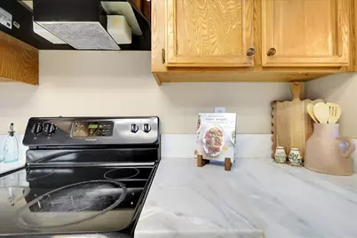 10570 Apple Grove Way, Rancho Cordova, CA 95670 - Photo 18