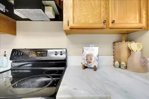 10570 Apple Grove Wy, Rancho Cordova, CA 95670 - Photo 18