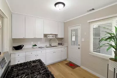 5022 63rd Street, Sacramento, CA 95820 - Photo 14