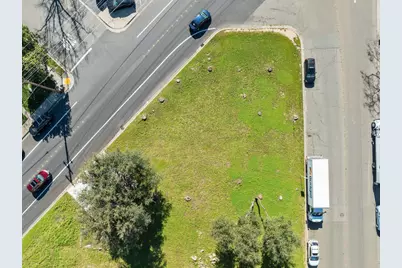 705 Oak Street, Roseville, CA 95678 - Photo 4