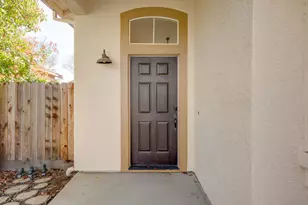 208 Fremantle Ct, Roseville, CA 95747 - Photo 4