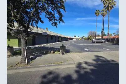 77 W March Lane, Stockton, CA 95207 - Photo 2